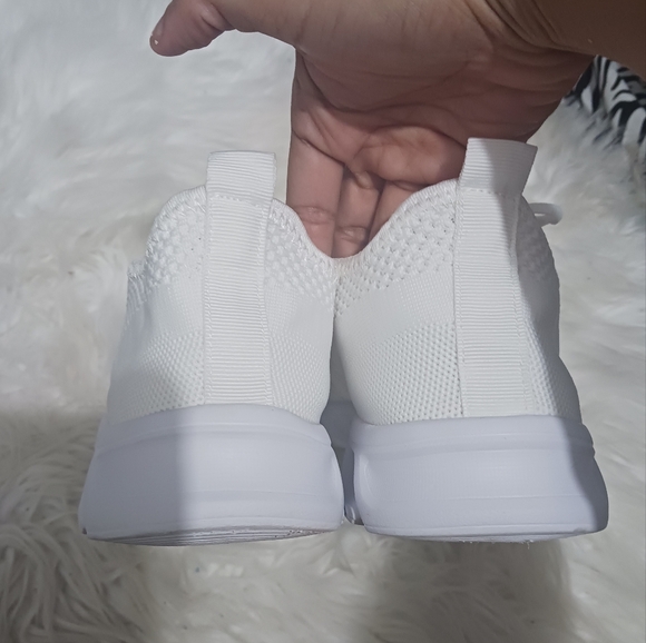 Men White breathable sneakers - Picture 8 of 15